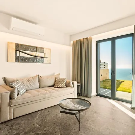 Villa Mani Theasis *