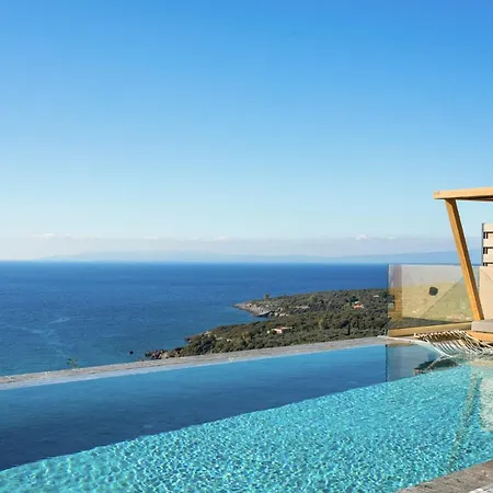 Villa Mani Theasis