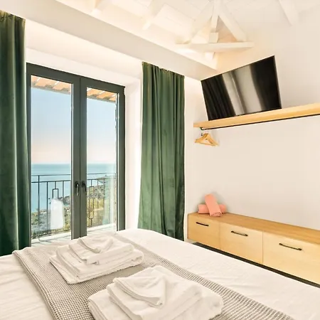 Villa Mani Theasis Sztúpa