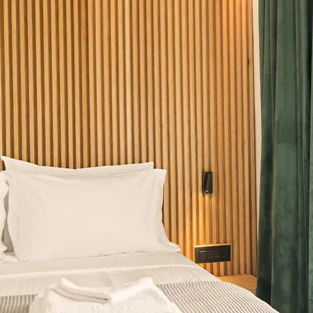 Mani Theasis Villa *