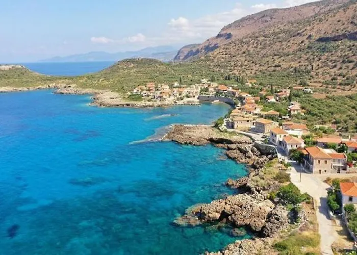 Mani Theasis Willa *