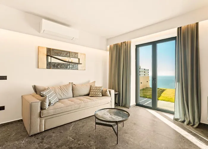 Villa Mani Theasis *