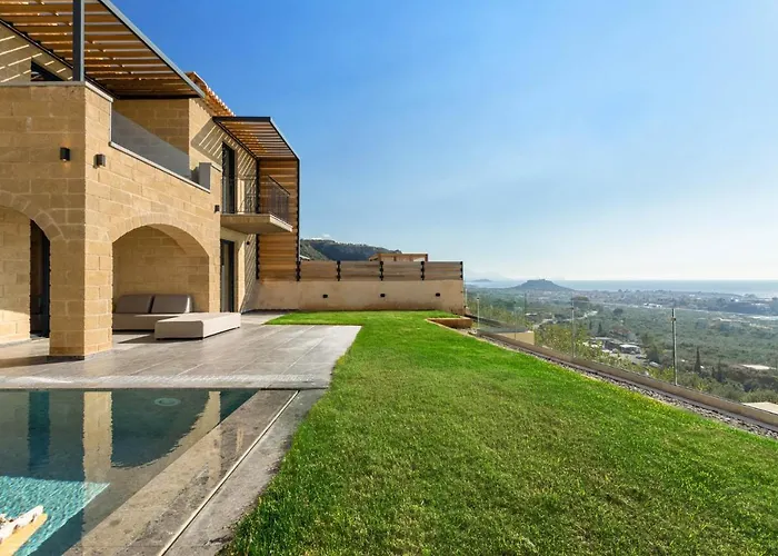 Willa Mani Theasis Stoúpa