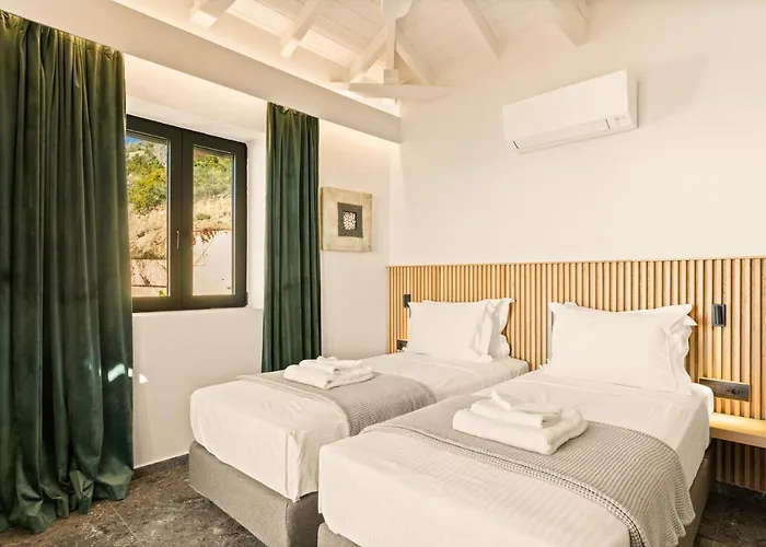 Willa Mani Theasis *