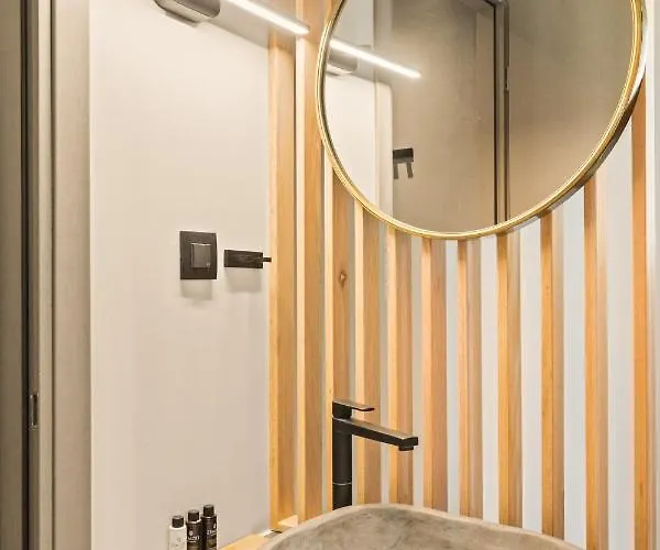 Mani Theasis * Stoúpa