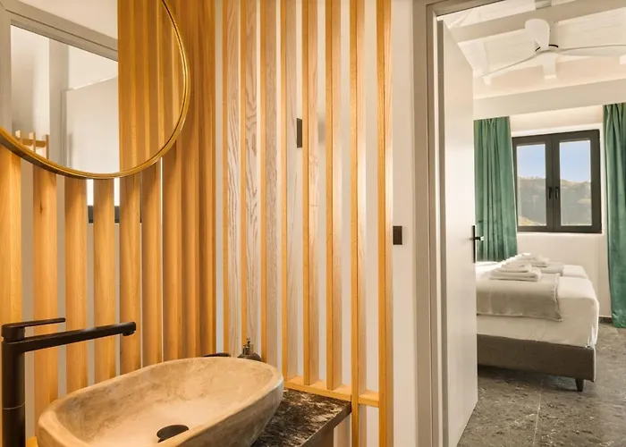 Mani Theasis Stoúpa