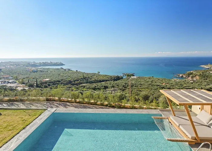 Villa Mani Theasis *