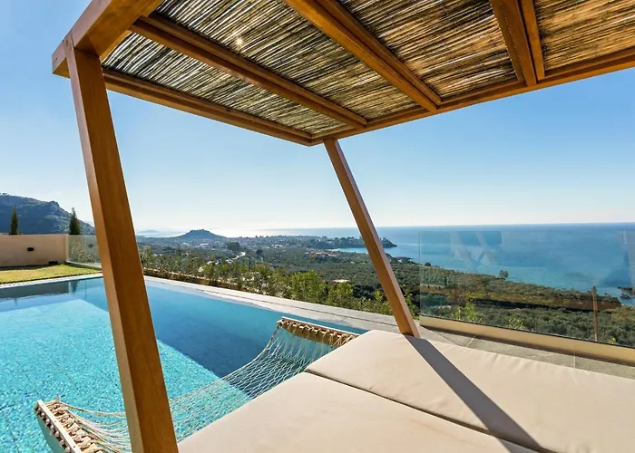 Villa Mani Theasis *