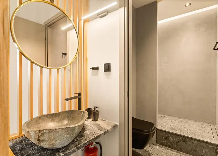 Mani Theasis Stoúpa