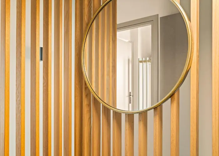 Mani Theasis * Stoupa