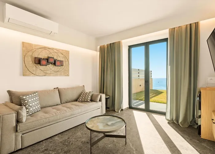 Mani Theasis Stoúpa