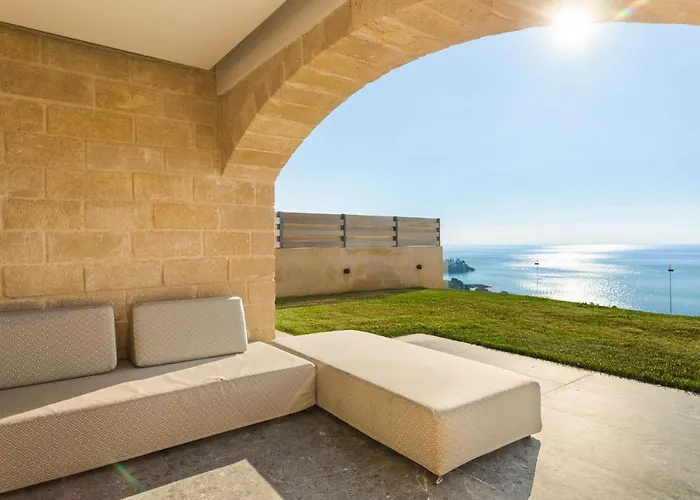 Villa Mani Theasis *